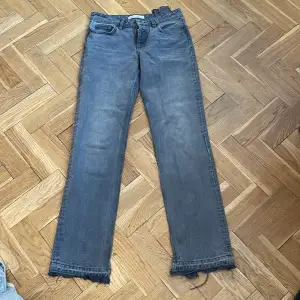 Går jeans, low rise, zara