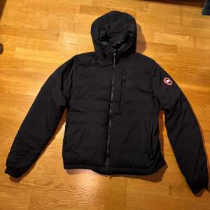 Canada Goose jacka storlek S, bra skick. 