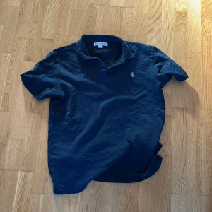 Polo piké - Riktigt fet us polo tröja, säljer eftersom den inte hade rätt passform för mig