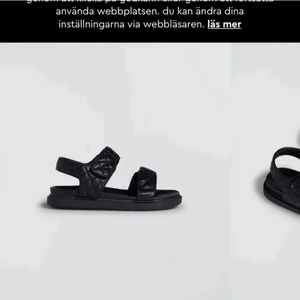 Tofflor/sandaler från Gina tricot  - Sandaler inköpta förra sommaren, hann använda Max 3 gånger så i mycket fint skick. Storlek 38 men jag har vanligtvis 37 och dom passar mig bra