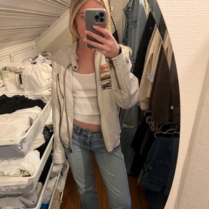 Vintage skinnjacka  - Cool vintage skinnjacka i strl M skulle säga att det passar en S. Super cool och trendig.