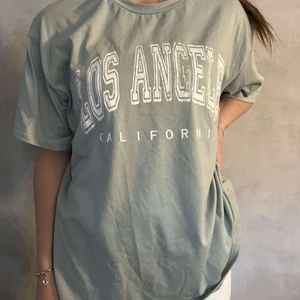 Shein tröja - Storlek står ej men skulle gissa på M/L 