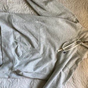 Ralph lauren hoodie - Säljer Ralph Lauren hoodie i storlek S.