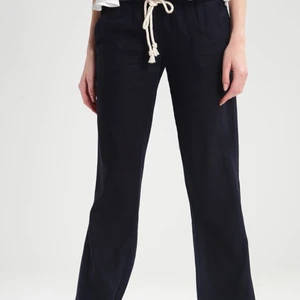 Roxy linnebyxor  - Strl S, buda från 450! Kan sälja direkt vid bra pris 💘 bud på 530