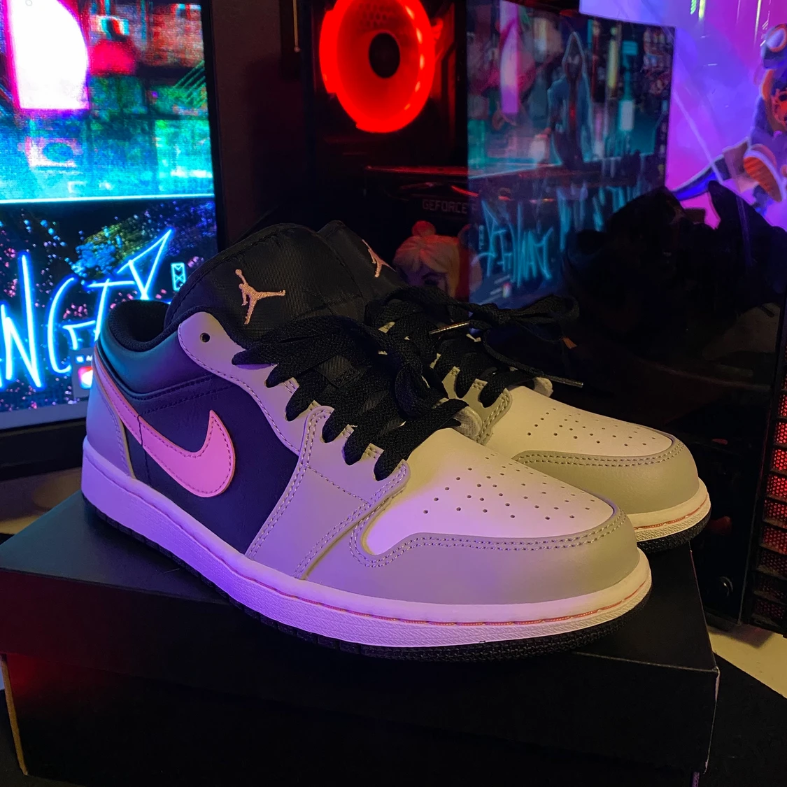 Air Jordan 1 Low Strlk 42