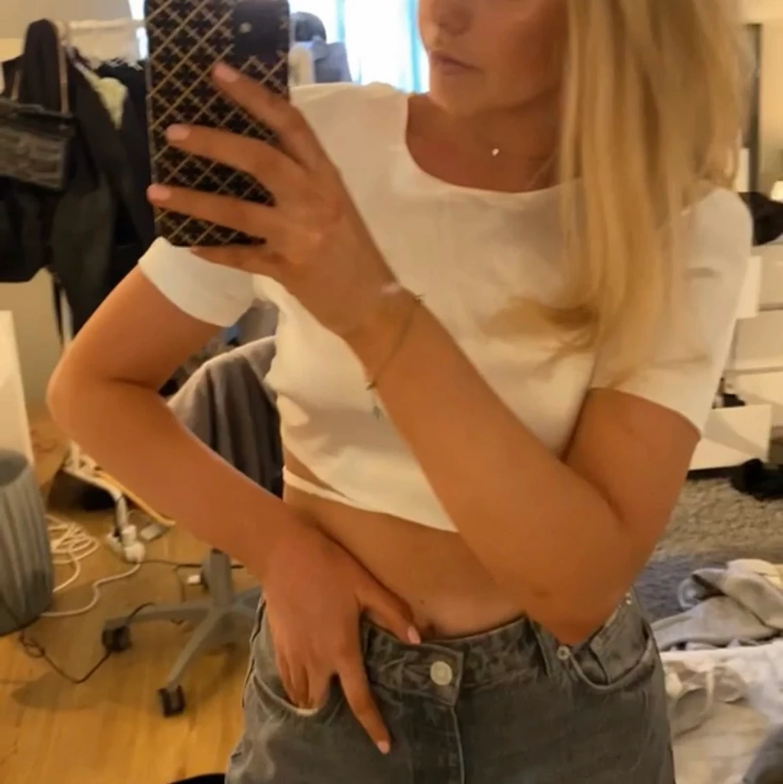 Satin topp med öppen rygg  - 90