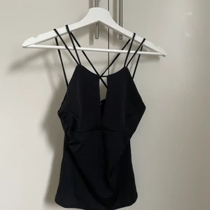 Topp strl s - Bikbok topp strl s
