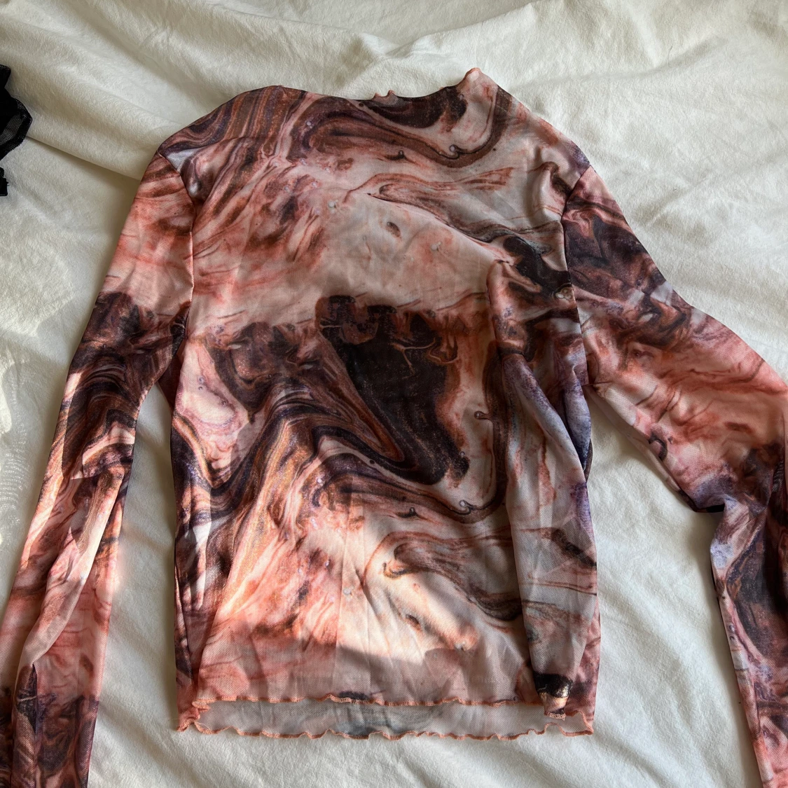 Transparent tunn tröja 