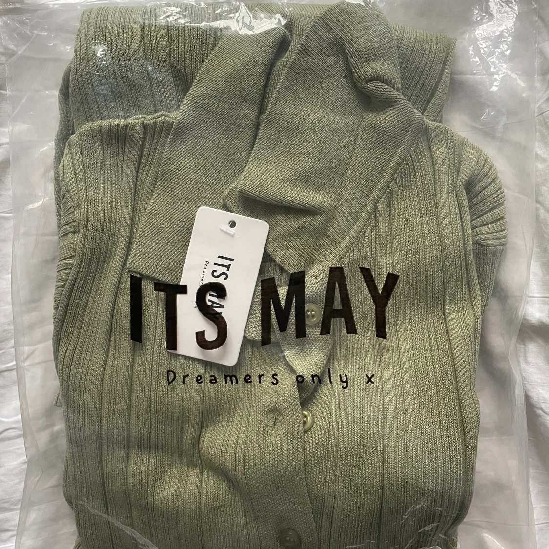 Oanvänd klänning - 91