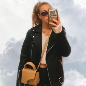 Fake skinnjacka - Pu skinnjacka i gott skick