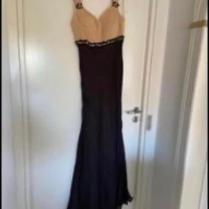Party dress - La femme brand party maxi dress black and beige with nice yallow crystal  size 36 (small) . Material polyester 