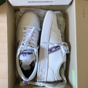 Ellesse - Sneakers från Ellesse. Helt oanvända.  Kan mötas upp i närheten annars står köpare för frakten🧡