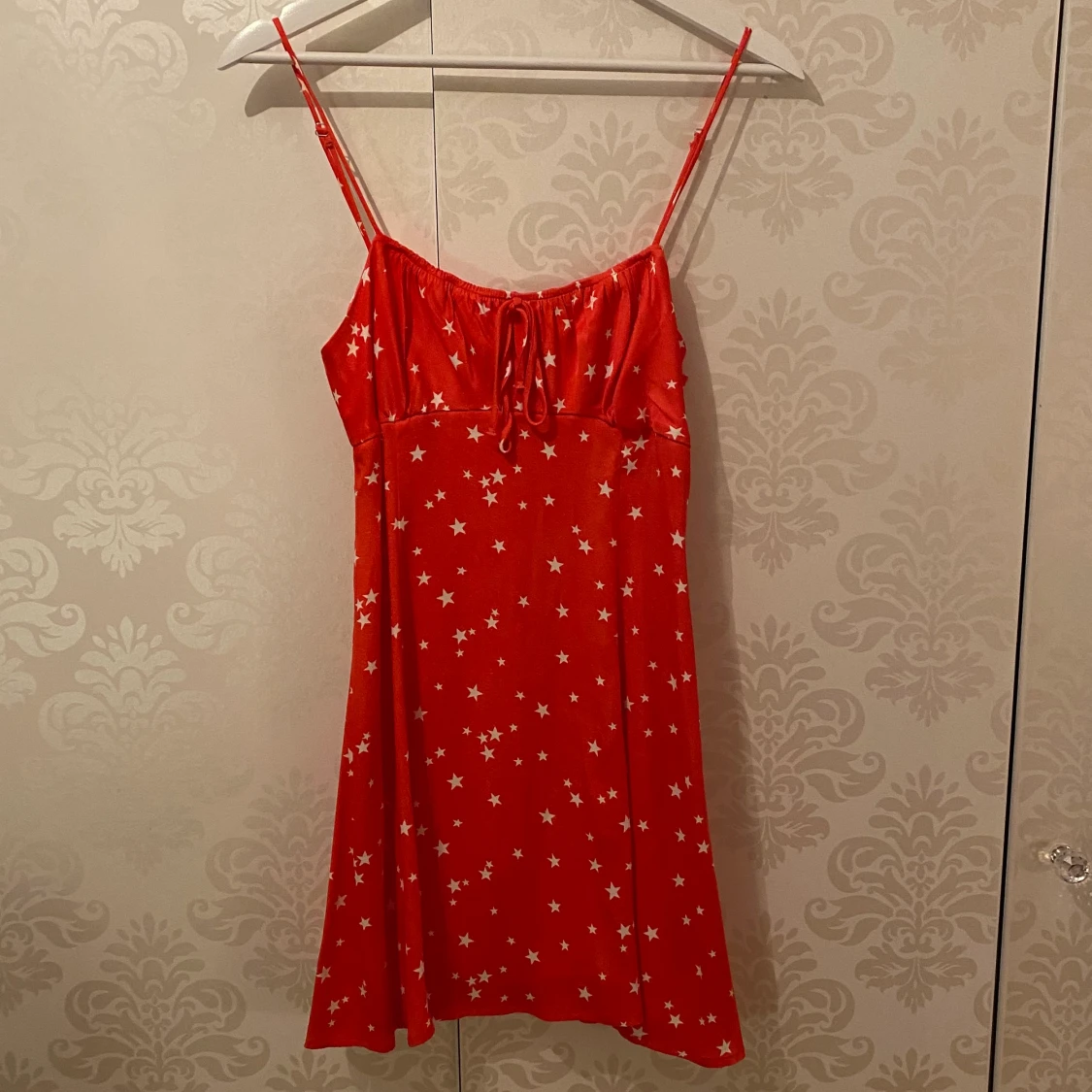 zara klänning NY M. PRISLAPP KVAR