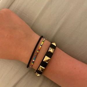 Rockstud armband  - Säljer fin rockstud armband