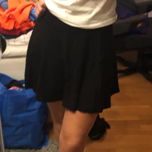 Kjol - Gullig kjol från hm