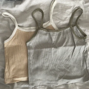 PULL&BEAR linne - Köp ett för 80, två för 130 ❤️storlek M (skulle säga att den är lite mindre i storleken), från PULL&BEAR, nypris 180 kr styck