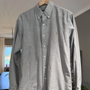 Oxford skjorta Polo Ralph Lauren - Oxford skjorta i slimfit stretch från Polo Ralph Lauren. 