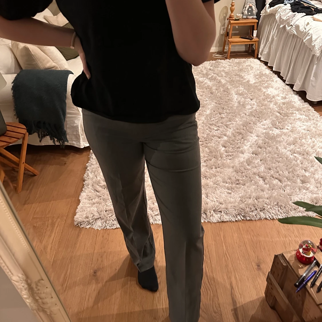 Gråa kostombyxor - 90