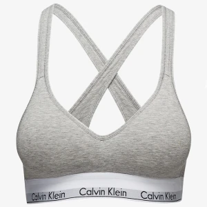 Calvin Klein bh - Säljer denna då den är för liten, använd fåtal gånger och har inga tecken på användning💗💗