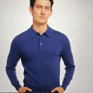 Kashmire pike  - 100% kashmire. Helt oöppnad, ligger fortfarande kvar i paketet. Jag har både skall, medium och large. Gratis frakt