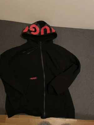 Hugo - Hugo huvtröja  