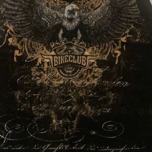 Y2k tröja 🖤 - Säljer mitt jätte fina linne från Durban outfitters. Säljer för  60kr men pris kan diskutera vid snabbt köp❣️