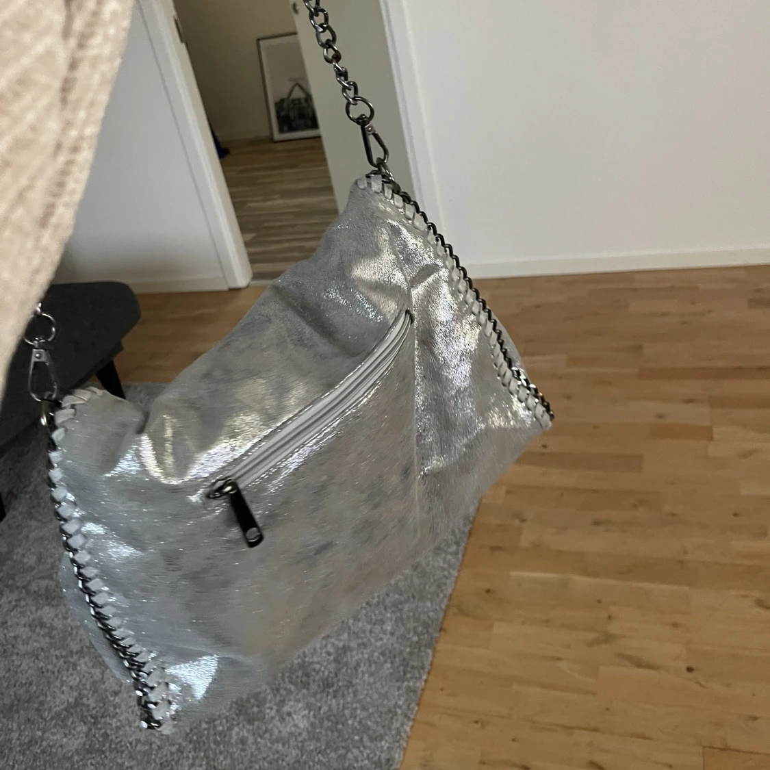 Grå väska  - 91