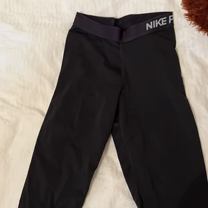 Nike pro tights - Snygga tights, svarta, storlek XS