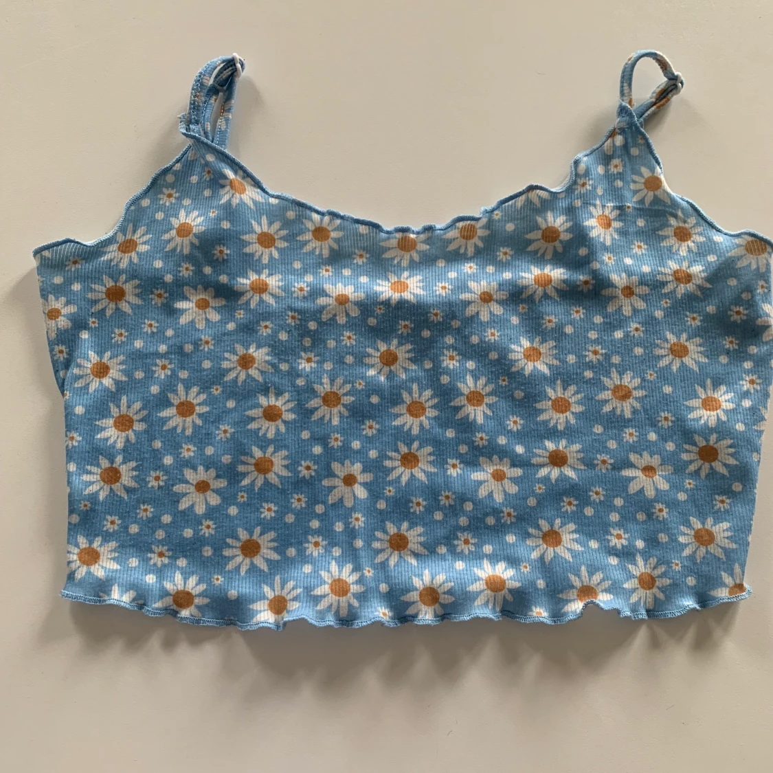 Blå linne med blommor på - 90