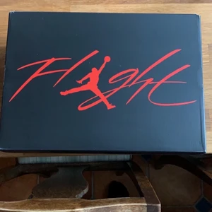 Jordan 4 black canvas  - Fick dessa från SNKRS droppet helt oanvända inte ens haft dem på foten. Kom privat för fler bilder.