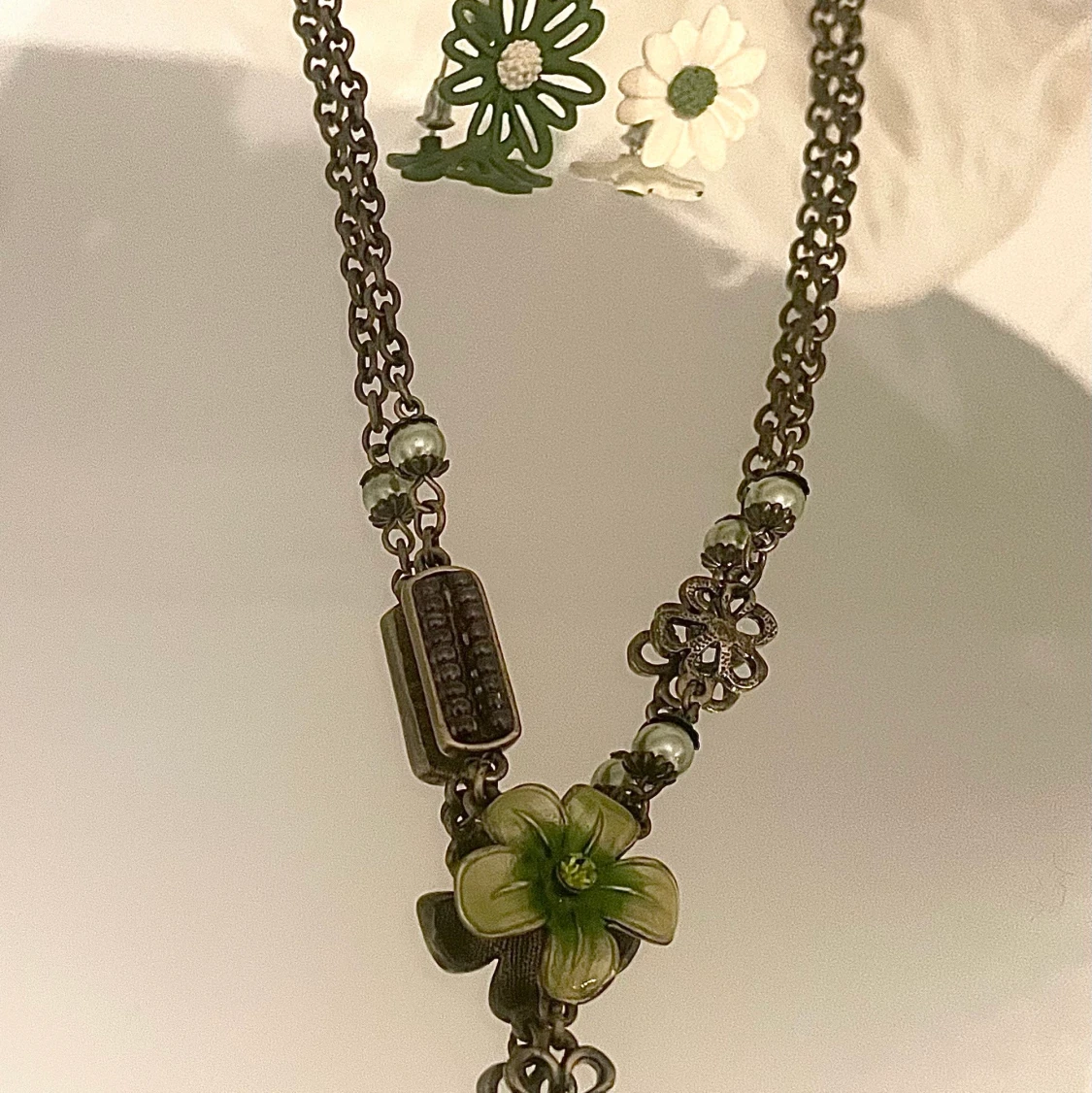 Flower halsband och örhängen