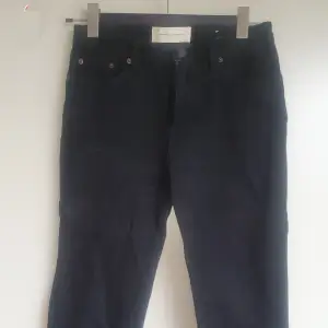 Jeans fr Jeanerica, modell Black2weeks, str 27/32, nyskick, pris 600 kr