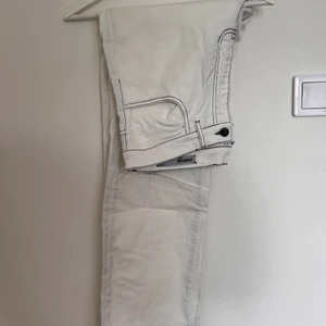 Adnym atelier byxor - Helt nya och aldrig använda! Nypris runt 1600:-  säljs då de är för stora för mig