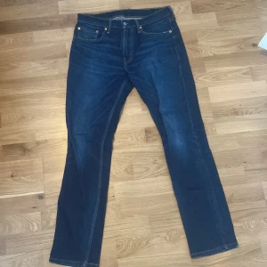 Levis jeans - Storlek 32/32  Modell 511