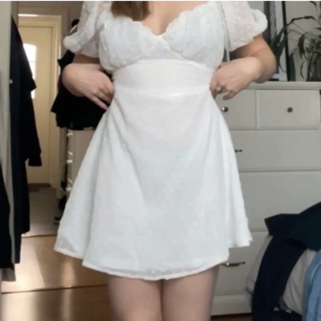 Missguided studentklänning vit klänning - 91