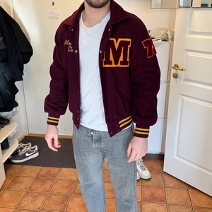 College jacket - Storlek L/M