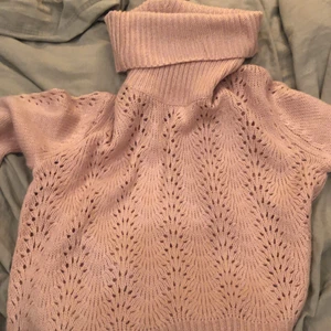 Tröja - Rosa stickad tröja, kom privat för mer info❤️