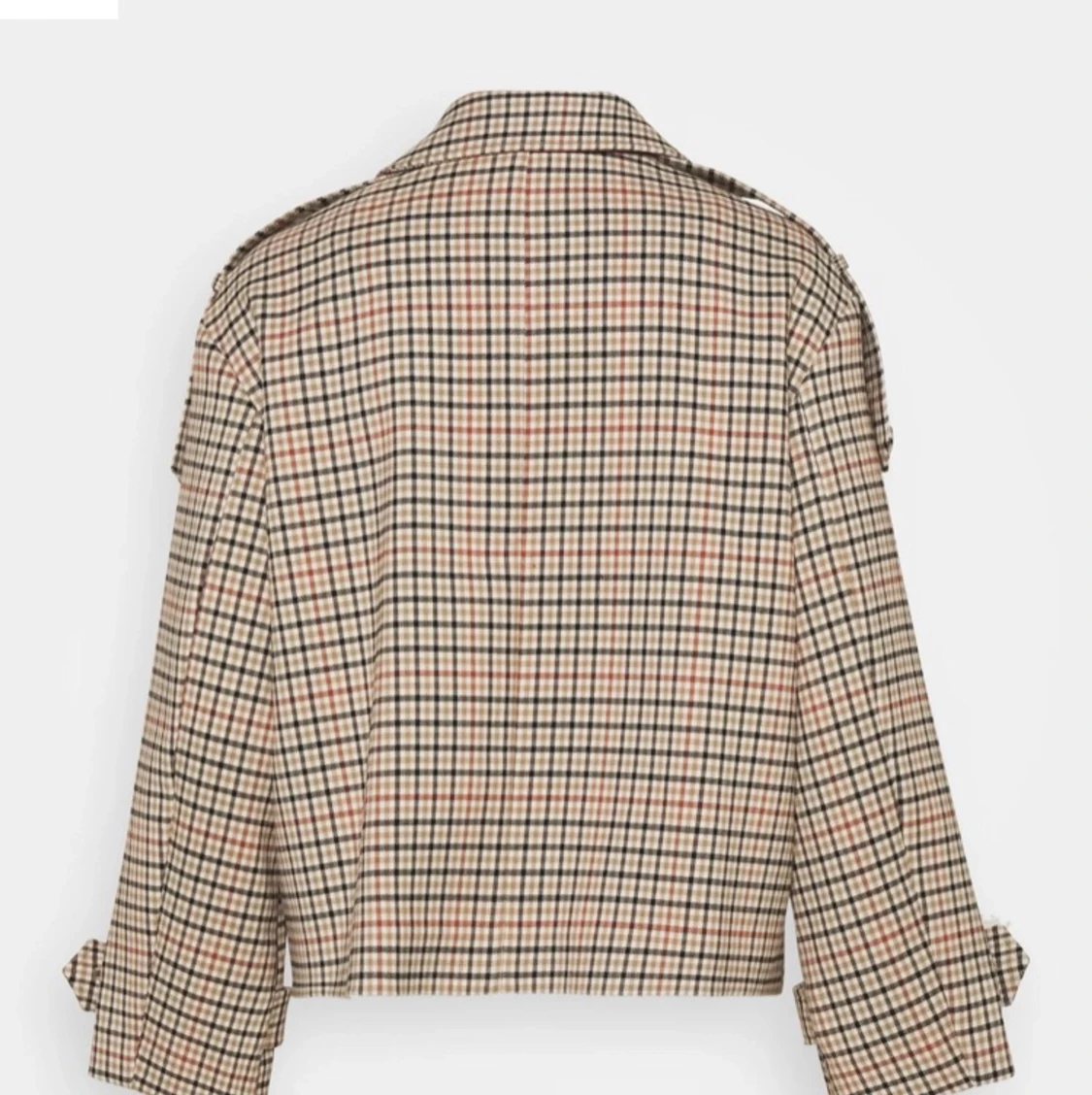 Rutig kort kappa - 91