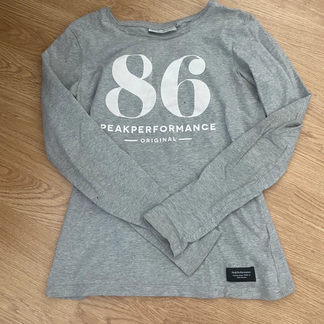 Grå, peak performance, S - 90