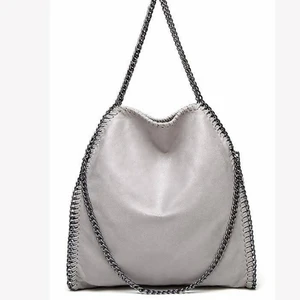 Stella Mccartney väska - Superfin Stella liknande väska i stor storlek, skriv vid intresse!💕 Köp direkt för 700!