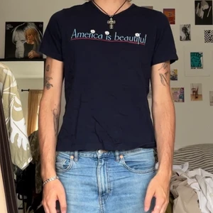 Vintage T-shirt - AMERICA IS BEAUTIFUL. enough said.