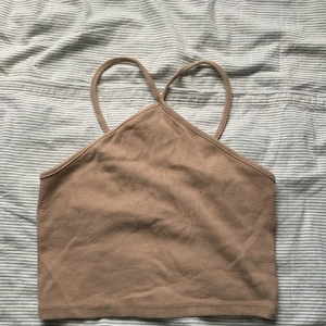 Zara topp - Säljer nu min fina zara topp som inte kommer till användning💗