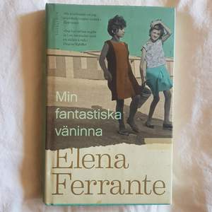 Min fantastiska vännina av Elena Ferrante. Mycket populär bok som jag nu köpt den engelska versionen. Boken är i vädligt fint skick, inga hundöron eller andra skador.