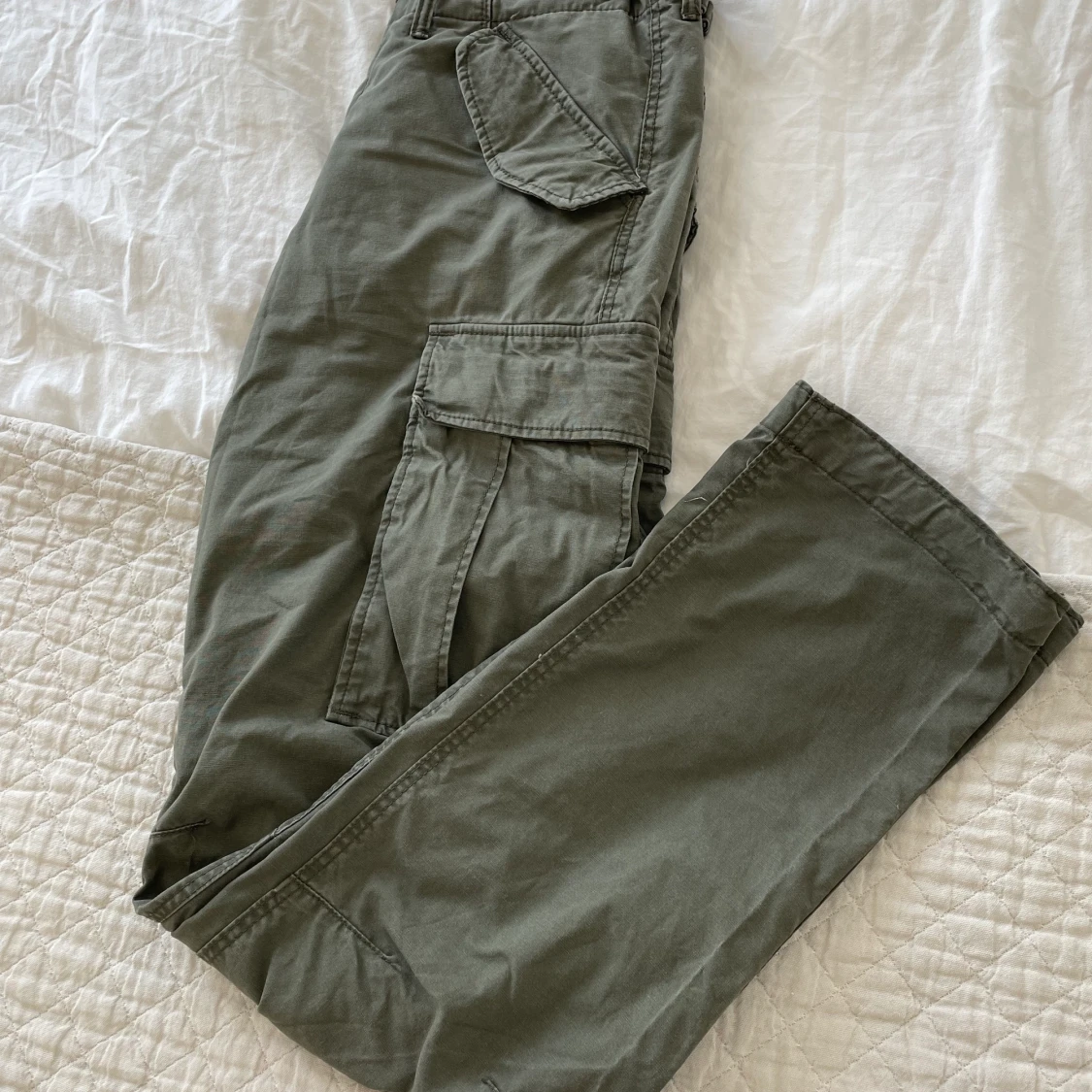 Cargobyxor från HM.  - 90