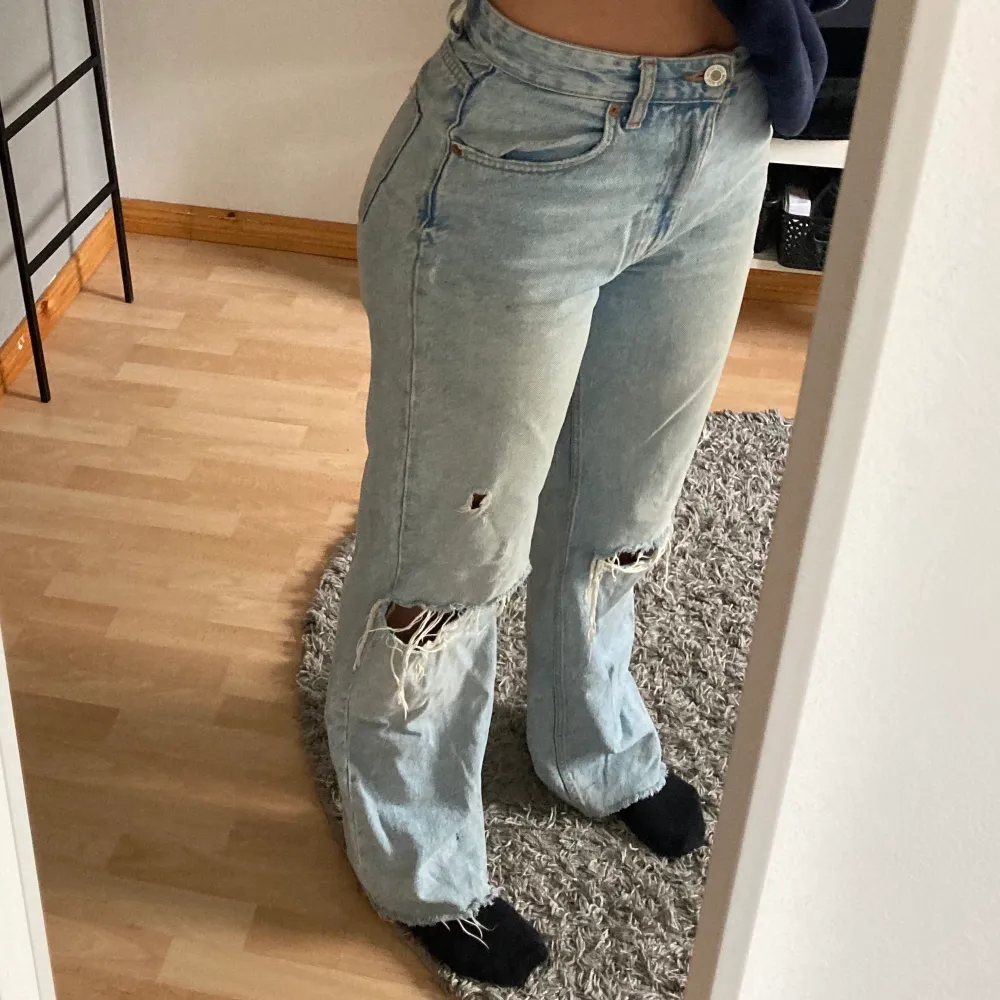 Jeans från Zara i stl 38. Farkut & Housut.