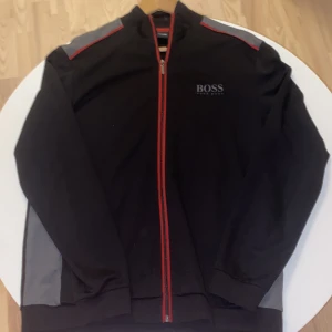 Hugo BOSS - Hugo BOSS