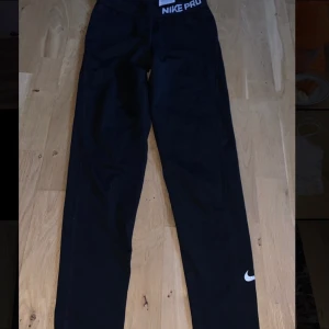 Tränings tights - Tränings tights strl S, 30 kr