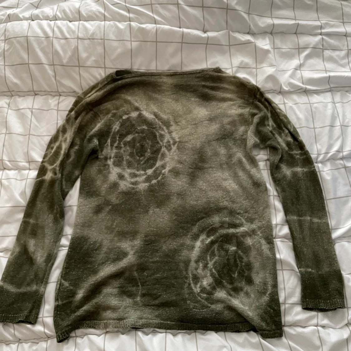 Grön mönstrad tröja strl M