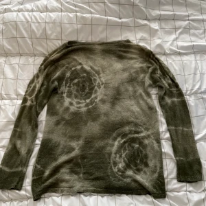 Grön mönstrad tröja strl M - Strl M, bra skick!!