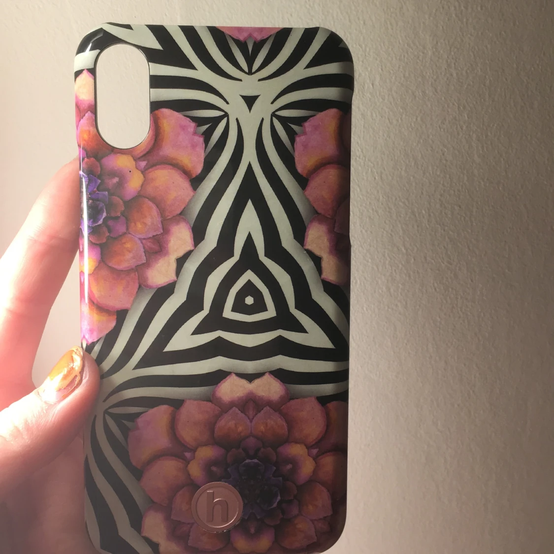 Säljer mobilskal - 91